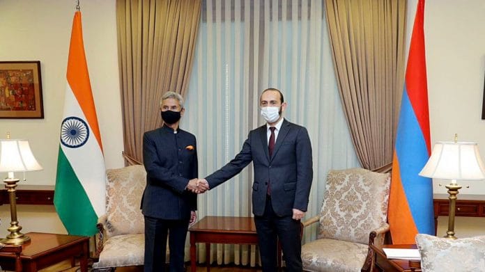 External Affairs Minister S Jaishankar exchanges greetings with the Minister of Foreign Affairs of Armenia Ararat Mirzoyan, in Yerevan, on 13 October 2021 | ANI photo