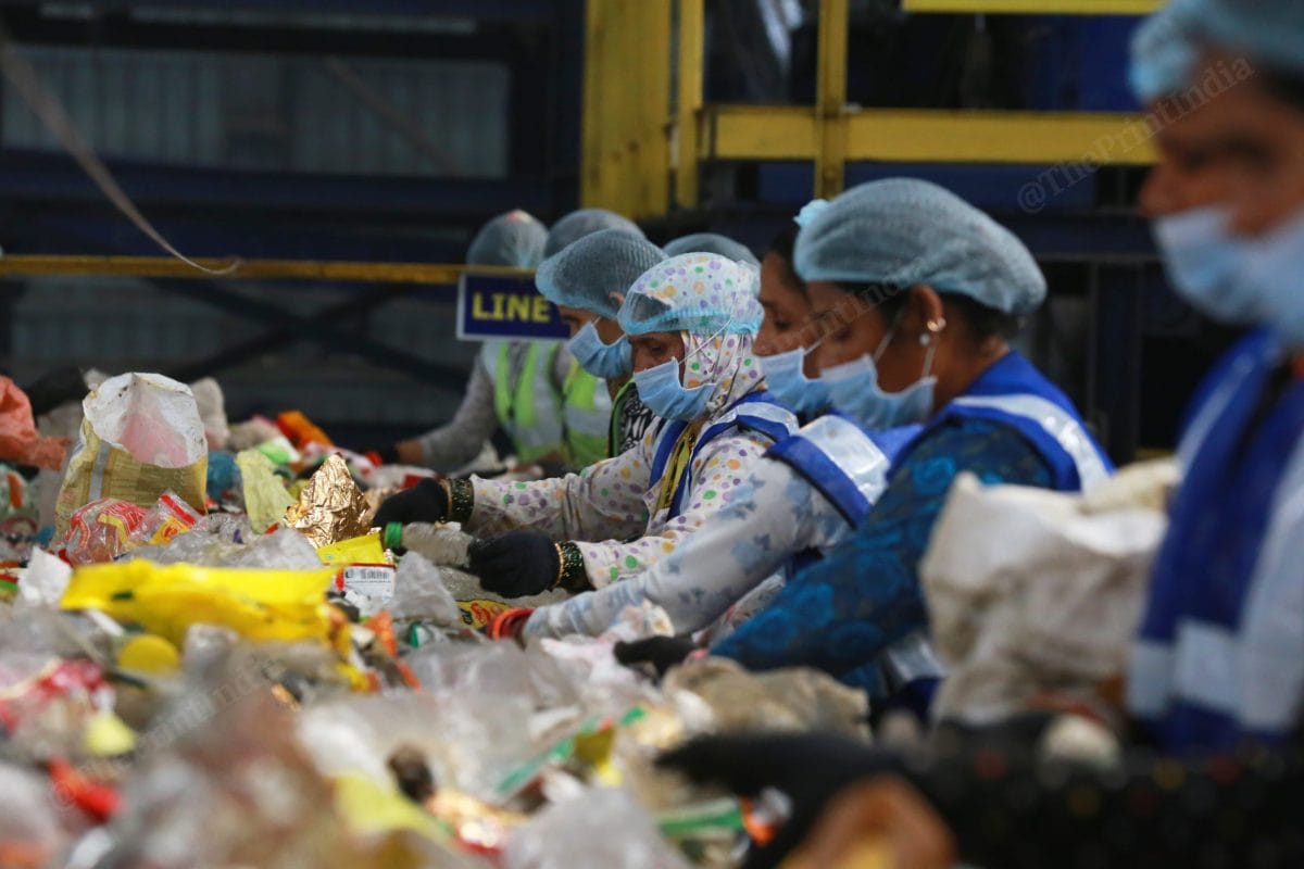 There are more women in this work | Photo: Manisha Mondal | ThePrint