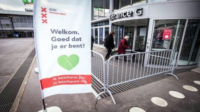 A coronavirus vaccination centre in Amsterdam, Netherlands, on Tuesday, 23 February, 2021 | Photo: Peter Boer/Bloomberg