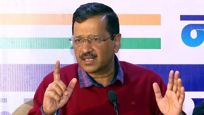 Delhi CM Arvind Kejriwal speaks with auto-taxi drivers during an interaction in Haridwar, on 21 November 2021 | ANI photo