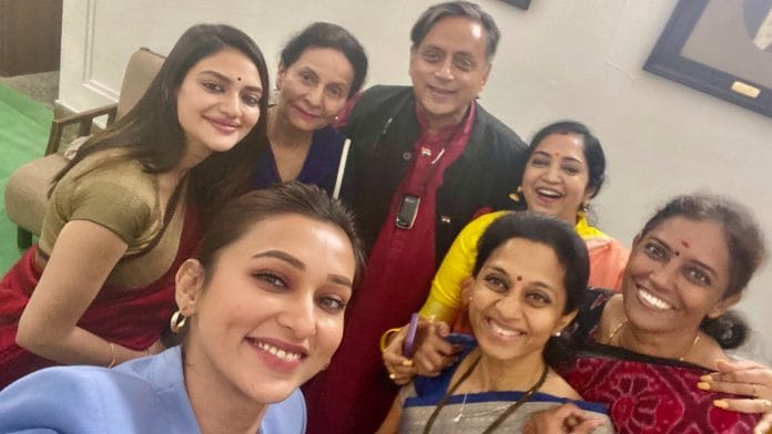 Congress MP Shashi Tharoor with fellow parliamentarians Supriya Sule (NCP), Nusrat Jahan and Mimi Chakraborty (TMC), Thamizhachi Thangapandian (DMK), and Jothimani and Preneet Kaur (Congress) | Twitter | @ShashiTharoor