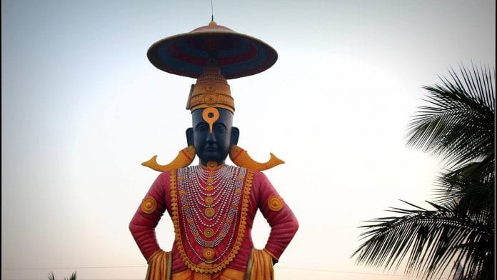 Vithal statue at Pandharpur | Wikimedia Commons
