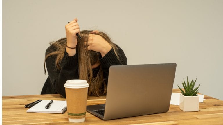 Our brain has evolved to think & fear the negative. Here’s how we can change that in 2022