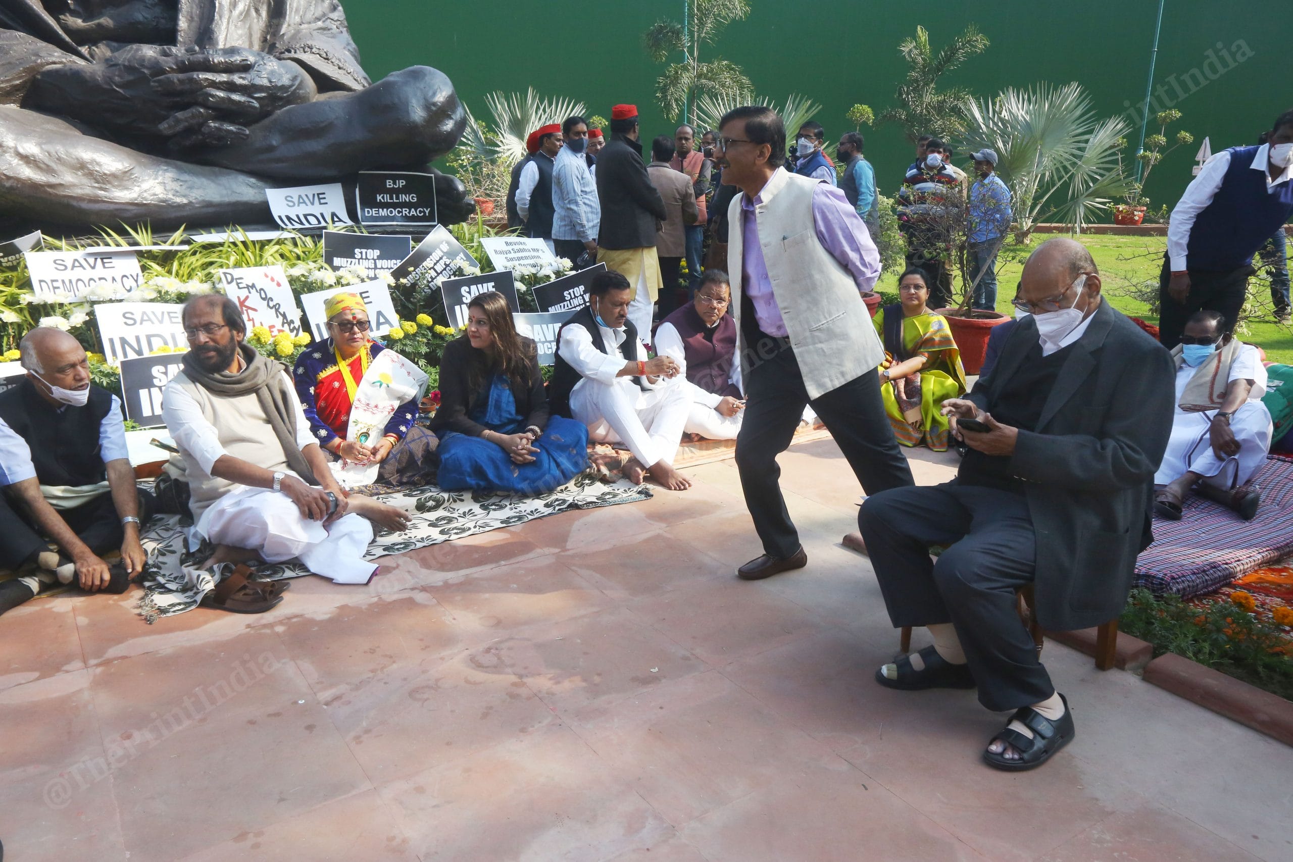 Nationalist Congress Party leader Sharad Pawar and Shiv Sena leader Sanjay Raut led support the suspended Rajya Sabha MPs | Photo: Praveen Jain | ThePrint