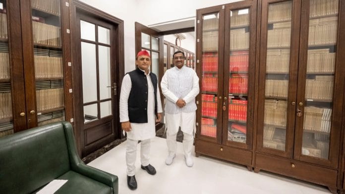 Akhilesh Yadav with Dharam Singh Saini, on 13 January 2021