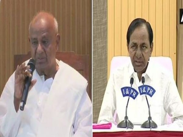 Devegowda speaks with KCR over phone, extends support to efforts for bringing opposition parties together       
