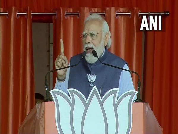 'Parivaarvadi' wants to give power to mafia, says PM Modi in swipe against Samajwadi Party