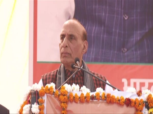 UP Assembly polls: Those trying to form govt by dividing society can't be Samajwadis, says Rajnath Singh