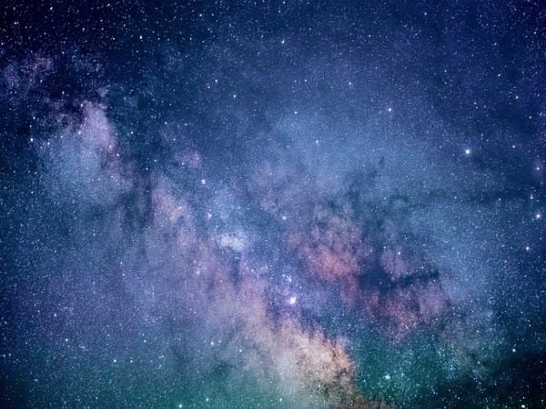 Study discusses distant galaxies and true nature of dark matter