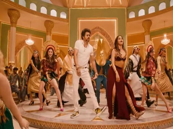 Thalapathy Vijay, Pooja Hegde dazzle in 'Beast' movie's first single 'Arabic Kuthu'