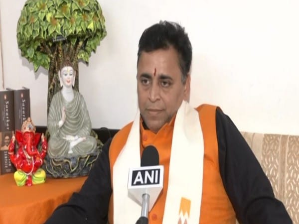 BJP's Sunil Deodhar questions silence on murder of Bajrang Dal activist in Shivamogga