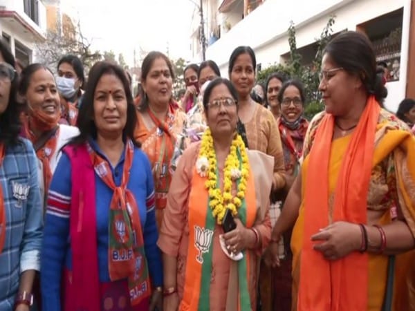UP Assembly election: 'Pravasi' women workers from different states pitching for BJP candidates in door-to-door campaign