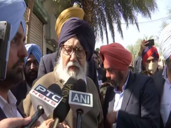 AAP does not have any relation with Punjab, says SAD's Parkash Singh Badal