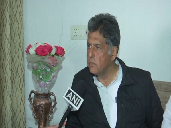 I'm not tenant, but partner in Congress, if somebody wants to push me out, that's different, says Congress's Manish Tewari