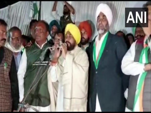 Punjab CM Channi calls Bhagwant Mann 'drunkard and illiterate person'