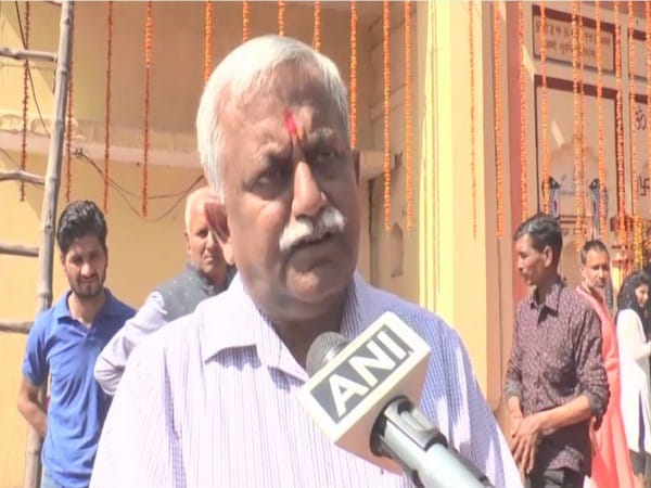 UP govt to ensure free travel of students arriving from Ukraine to their homes 