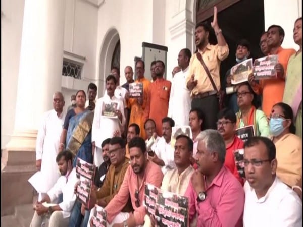 Birbhum violence: BJP MLAs protest against Mamata Banerjee in Assembly, demand her statement