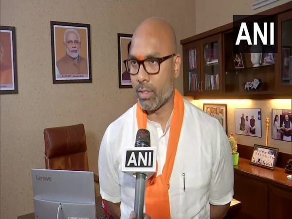 Telangana BJP MP slams KCR for politicising paddy procurement