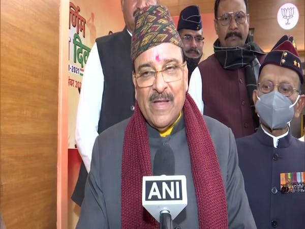 Amid search for Dhami's successor in U'khand, Union Minister Bhatt meets BL Santosh