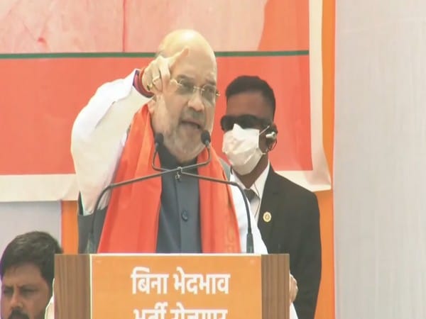 SP-BSP talks about poor, PM Modi-CM Yogi works for empowering poor, says Amit Shah