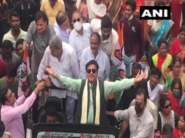 West Bengal: Shatrughan Sinha files nomination for Asansol LS bypolls