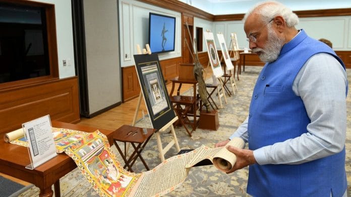 PM Narendra Modi inspects antiquities repatriated to India by Australia on 21 March 2022 | Twitter/@ANI