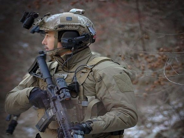 Ex-Navy SEAL and YouTuber Rhee Keun says he is alive in Ukraine