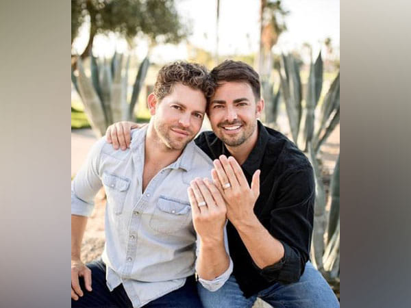 'Mean Girls' actor Jonathan Bennett exchanged vows with Jaymes Vaughan