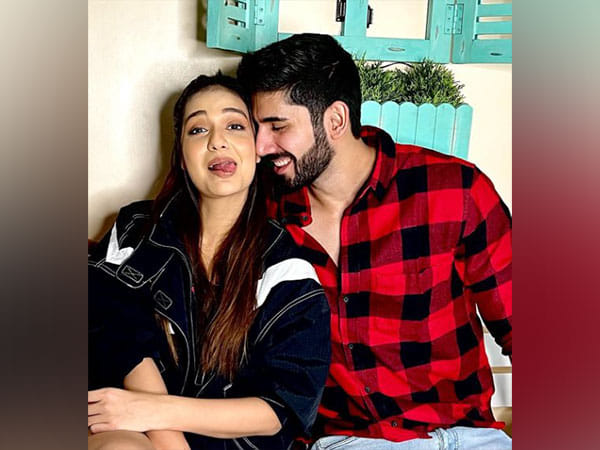 Will always be good friends: Divya Agarwal announces split from Varun Sood