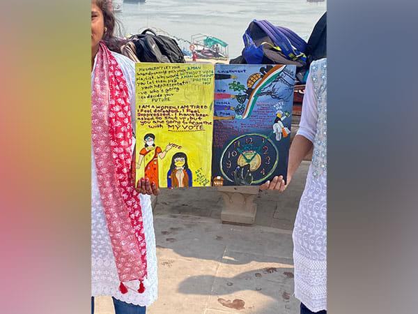 UP Assembly polls: BHU NSS volunteers form human chain to spread awareness among voters, pledge to take voting percentage beyond 90 pc