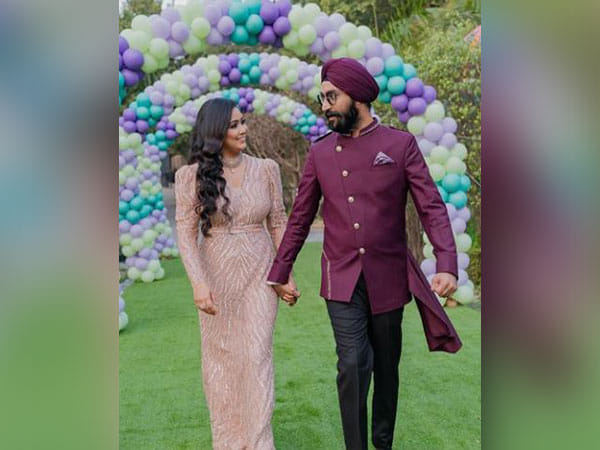 We always got each other's back, says singer Harshdeep Kaur about husband on anniversary 