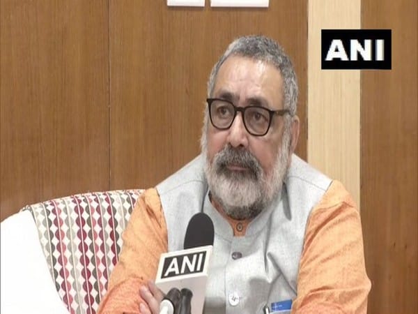 Mamata Banerjee is killer of democracy; supports terrorists, Rohingya Muslims: Giriraj Singh