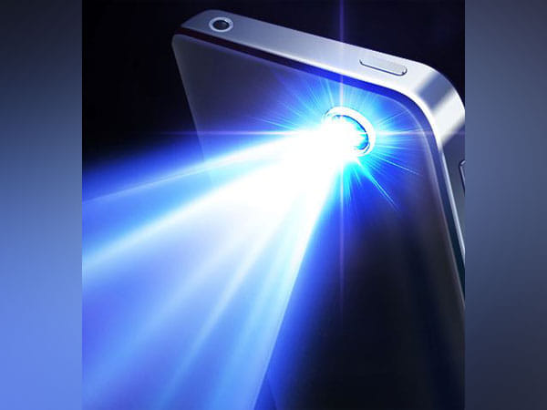 Android 13 to give more granular control over phone's LED flash