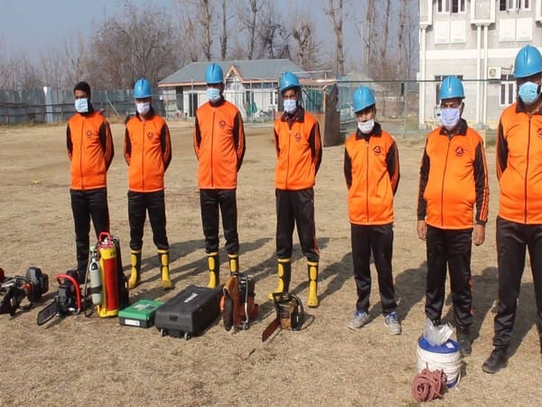 J-K: Disaster preparedness training for students to help minimize risk