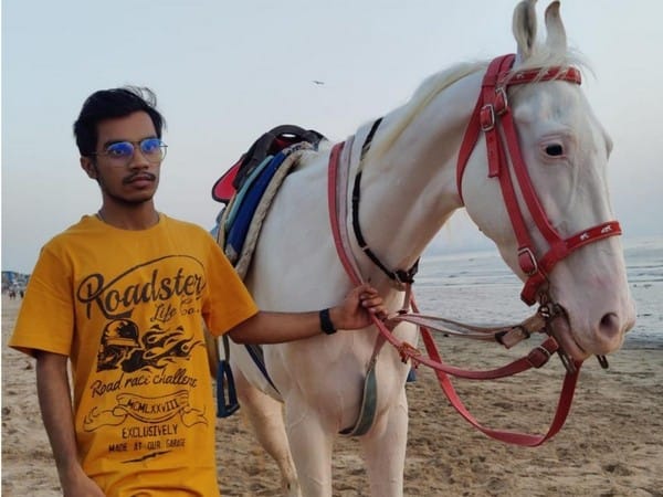 Music video director Akash Yadav's 'Mubarakaan' and 'Kyun Gaye Tum' romantic songs to touch the heartstrings of audiences