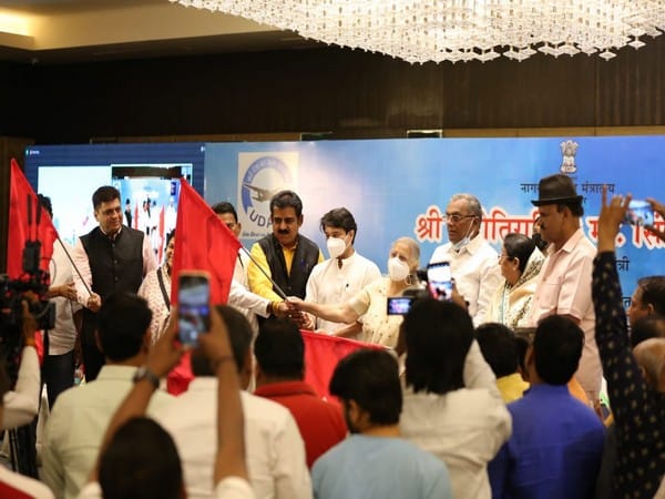 Jyotiraditya Scindia inaugurates FlyBig Airlines' Indore-Gondia-Hyderabad flight