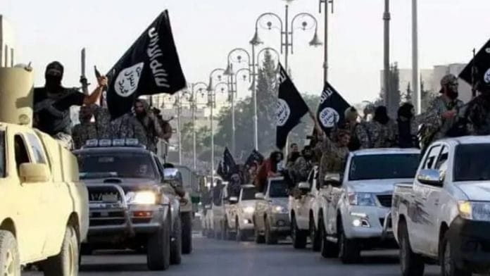 Representational image of an ISIS convoy (Representational image) | Twitter | @Intlatm