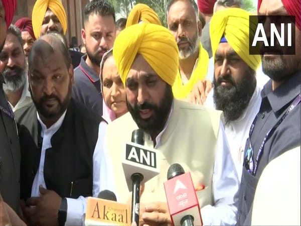 Punjab CM directs authorities for action upon receiving complaint on govt's anti-corruption helpline