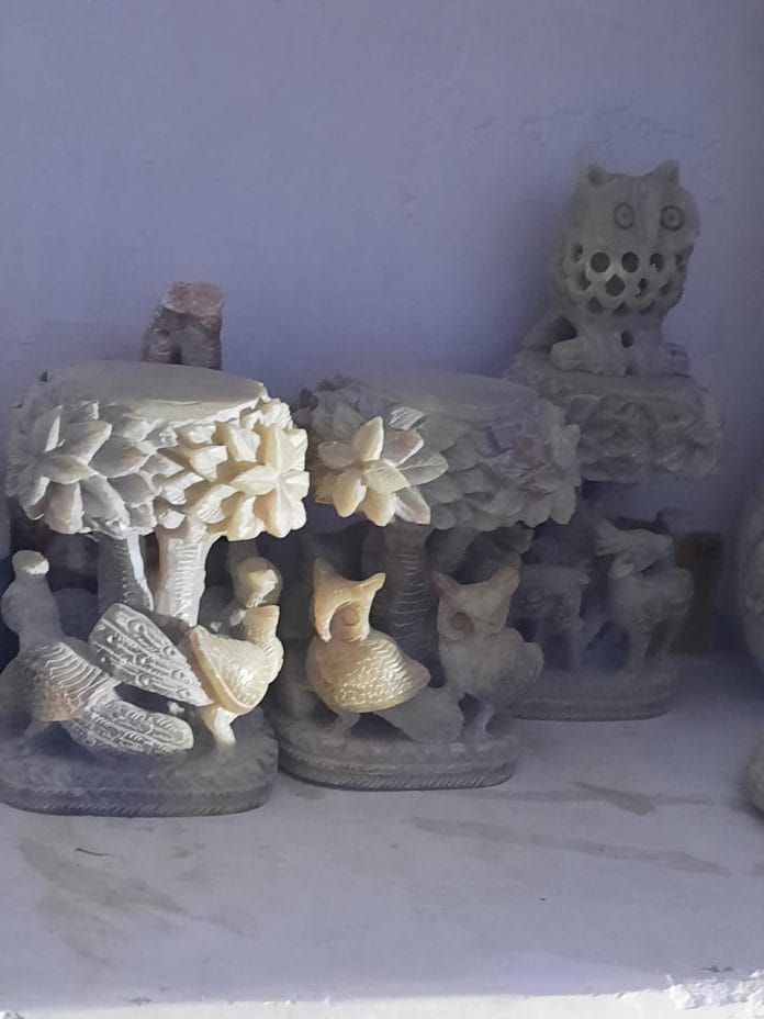 UP polls: Varanasi Sculptors urge Modi government to help revive their business