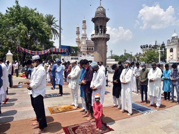 Over 8,000 people perform prayer at Islamic Heritage Mecca Masjid during Ramzaan in Hyderabad