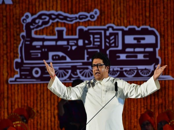 Maharashtra: Amid ongoing loudspeaker row, Raj Thackeray to hold meeting with top MNS leaders today