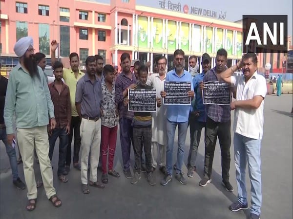 Fuel prices hike: Cab drivers' associations demands govt to hold meeting with them