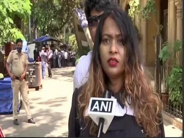 Lawyer Jayshree Patil named accused in MSRTC workers protest at Sharad Pawar's residence