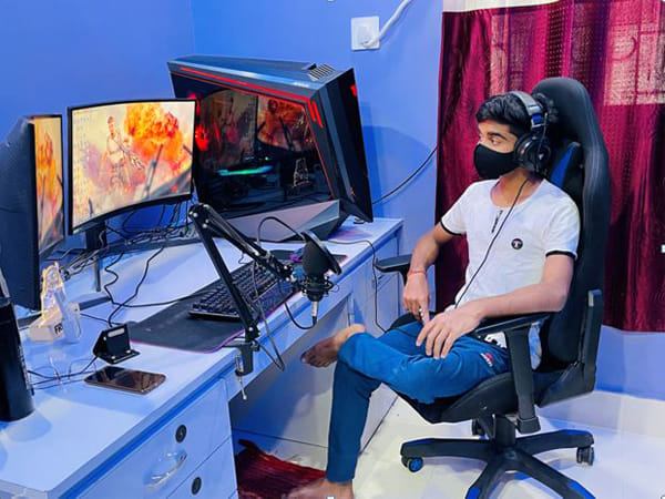 Gaming YouTube channel FireEyes Gaming close to reaching the 4 million mark