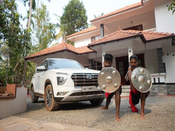 Martial Arts of India: Kalaripayat - Art of war and peace