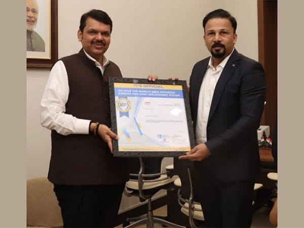 Launch of Cuvis Robotic Joint Replacement System