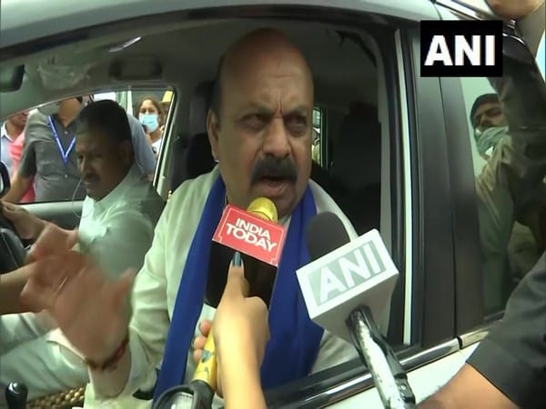 K'taka Contractor's death: CM calls Congress 'Gangotri of corruption'