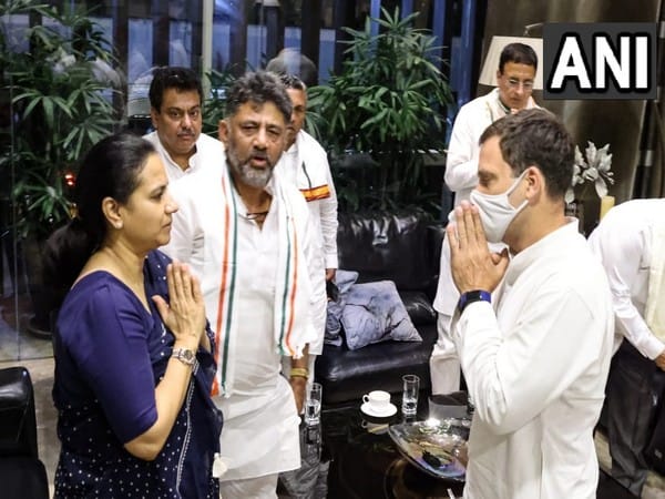 Rahul Gandhi visits late actor Puneeth Rajkumar's family in Karnataka