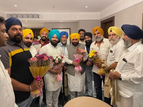 Bhagwant Mann meets Sikh Society representatives at Gujarat