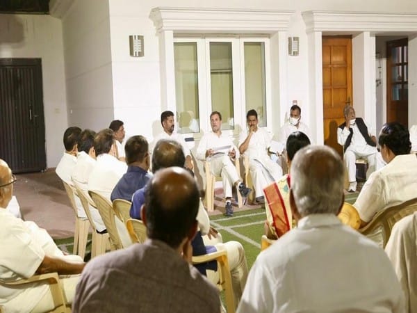 No alliance with TRS, Rahul Gandhi tells Telangana Congress leaders at Delhi meet